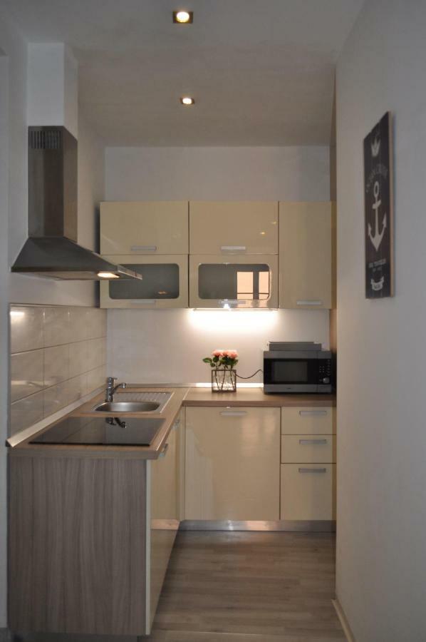 Apartment Nana Piran Buitenkant foto
