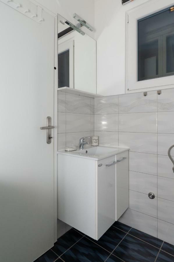 Apartment Nana Piran Buitenkant foto
